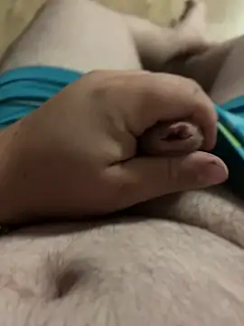 Snapshot of lescoquin2215 chatting on 09-17-25, 04:58 lescoquin2215 online show from 09-17-25, 04:58