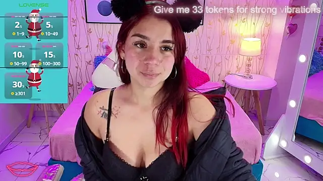 Snapshot of Gabby_evanns chatting on 12-27-24, 12:12 Gabby evanns online show from 12-27-24, 12:12