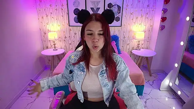 Snapshot of Gabby_evanns chatting on 01-13-25, 12:24 Gabby evanns online show from 01-13-25, 12:24