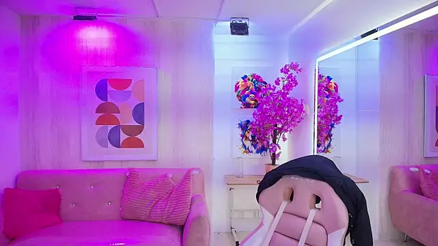 Snapshot of Gabby_evanns chatting on 10-02-25, 12:12 Gabby evanns online show from 10-02-25, 12:12