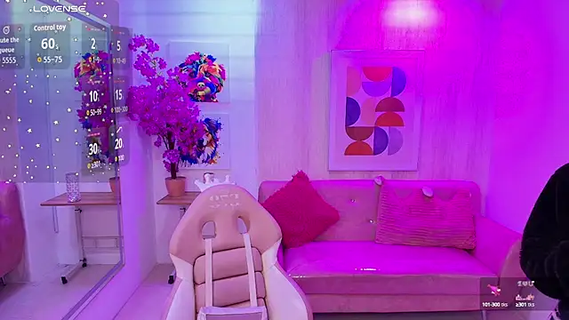 Snapshot of Gabby_evanns chatting on 10-07-25, 12:02 Gabby evanns online show from 10-07-25, 12:02