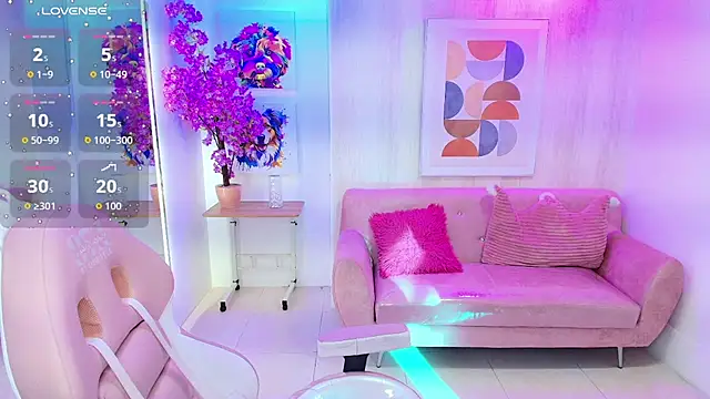 Snapshot of Gabby_evanns chatting on 10-10-25, 12:04 Gabby evanns online show from 10-10-25, 12:04