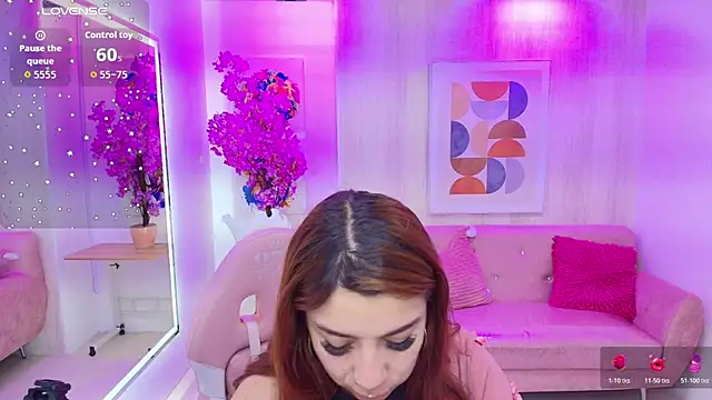 Snapshot of Gabby_evanns chatting on 10-21-25, 11:44 Gabby evanns online show from 10-21-25, 11:44