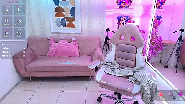 Gabby evanns online show from 06-03-26, 02:33