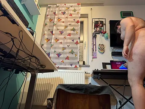 BigAssChubby online show from 01-03-25, 04:00