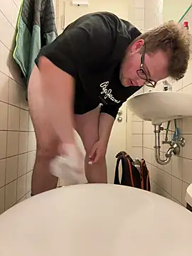 BigAssChubby online show from 04-28-26, 02:44