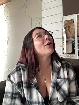 camianddanna online show from 12-19-25, 08:38