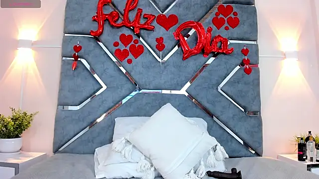 Snapshot of ashlyrey-1 chatting on 02-20-25, 10:37 ashlyrey-1 online show from 02-20-25, 10:37