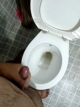 Snapshot of ridetoheaven chatting on 11-03-25, 04:03 ridetoheaven online show from 11-03-25, 04:03