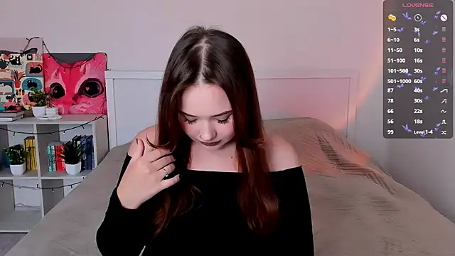 Snapshot of LittleKiitten chatting on 09-27-25, 12:32 LittleKiitten online show from 09-27-25, 12:32