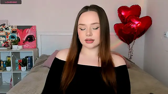 LittleKiitten online show from 06-05-26, 02:23