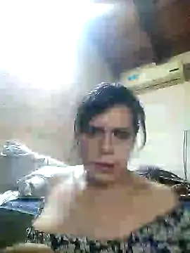 Snapshot of miaparcel chatting on 12-23-24, 06:33 miaparcel online show from 12-23-24, 06:33