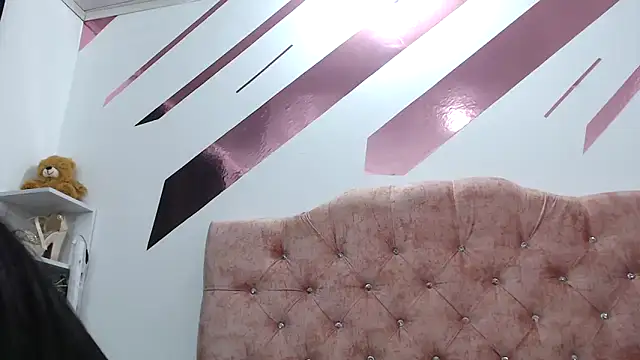 Kitten Hot  online show from 09-11-25, 11:16