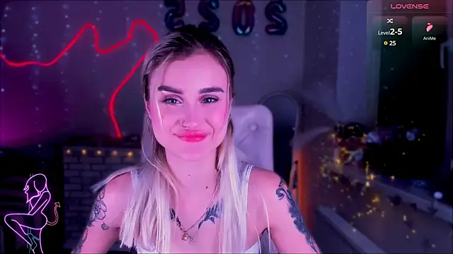 Snapshot of _Ravenaa chatting on 01-26-25, 06:48 Ravenaa online show from 01-26-25, 06:48