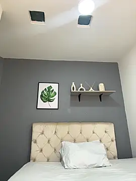 Snapshot of Soe_Lara chatting on 09-10-25, 10:59 Soe Lara online show from 09-10-25, 10:59