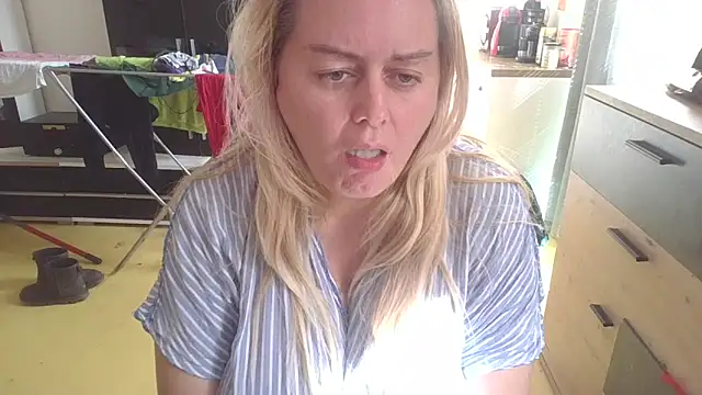 Meliss Official9 online show from 03-22-25, 12:35