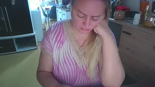 Meliss Official9 online show from 09-17-25, 05:42