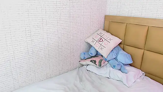 MAGNOLEROY online show from 02-06-25, 10:53