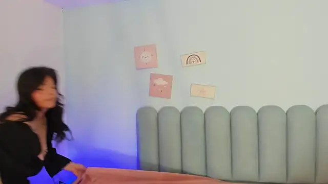 curvy rousi online show from 01-18-26, 11:47