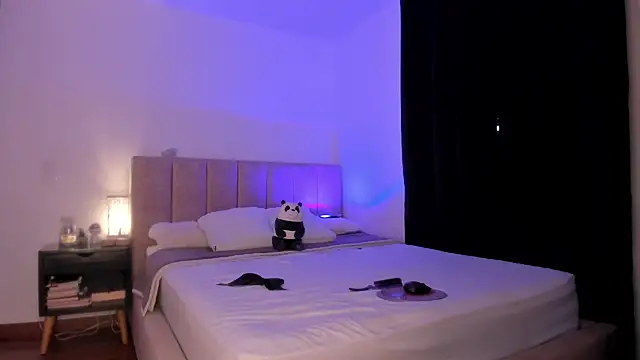 danna davis18 online show from 02-18-25, 07:09