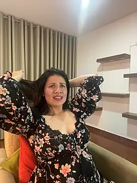 Alice Biel online show from 12-23-24, 12:46