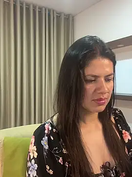 Alice Biel online show from 03-06-25, 03:46