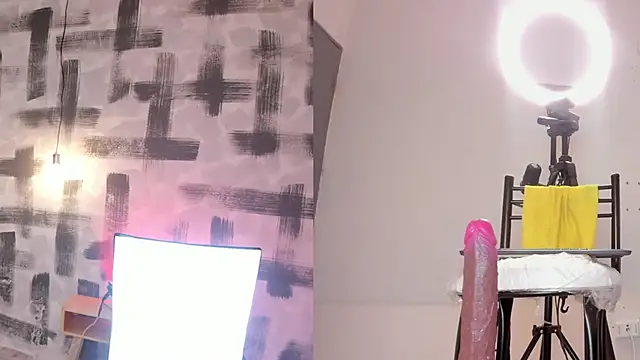 kylie st online show from 02-24-25, 03:53