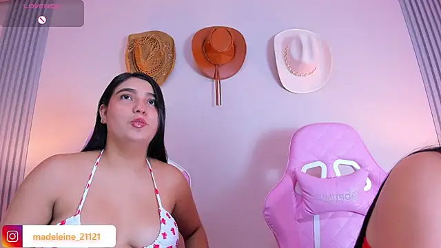 madeleine2112 online show from 02-01-25, 11:06