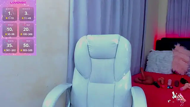 Snapshot of Hot_beauty__ chatting on 01-29-25, 04:26 Hot beauty   online show from 01-29-25, 04:26