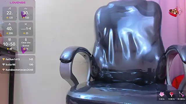 Snapshot of Hot_beauty__ chatting on 02-09-25, 12:41 Hot beauty   online show from 02-09-25, 12:41