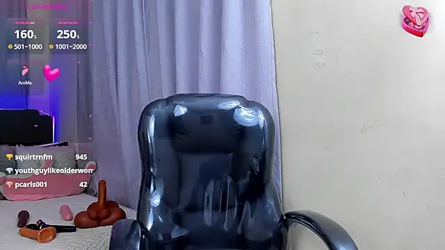 Snapshot of Hot_beauty__ chatting on 03-12-25, 06:51 Hot beauty   online show from 03-12-25, 06:51