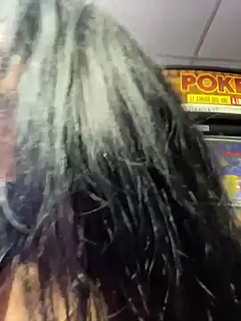 Snapshot of Hot_beauty__ chatting on 09-18-25, 02:02 Hot beauty   online show from 09-18-25, 02:02