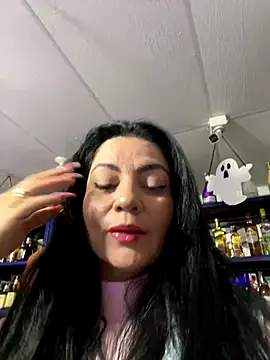 Snapshot of Hot_beauty__ chatting on 10-17-25, 02:59 Hot beauty   online show from 10-17-25, 02:59