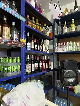 Snapshot of Hot_beauty__ chatting on 10-28-25, 03:10 Hot beauty   online show from 10-28-25, 03:10