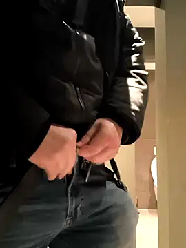 Snapshot of NewyorkDimi chatting on 01-01-25, 11:18 NewyorkDimi online show from 01-01-25, 11:18