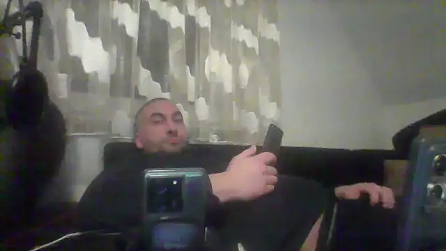 Snapshot of NewyorkDimi chatting on 01-20-25, 02:53 NewyorkDimi online show from 01-20-25, 02:53