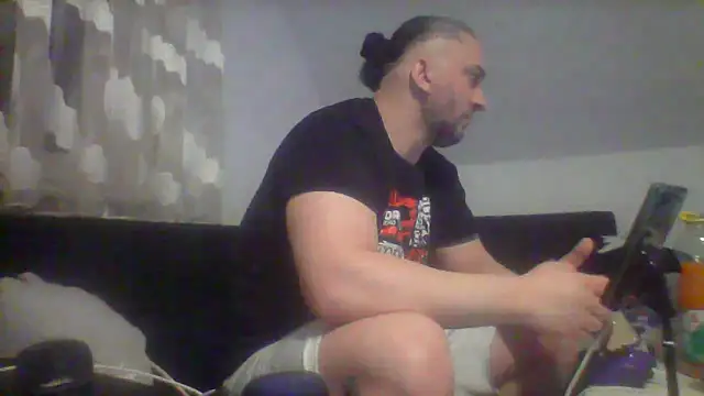 Snapshot of NewyorkDimi chatting on 02-10-25, 11:45 NewyorkDimi online show from 02-10-25, 11:45