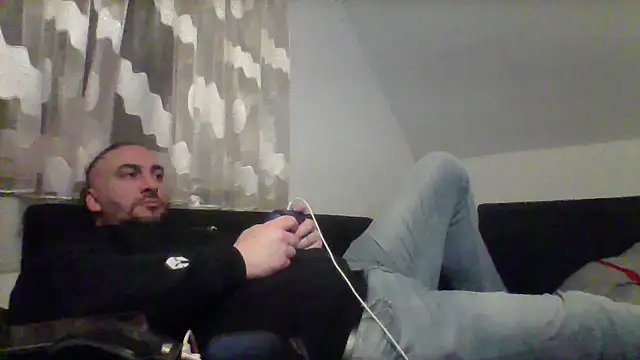 Snapshot of NewyorkDimi chatting on 02-20-25, 11:54 NewyorkDimi online show from 02-20-25, 11:54