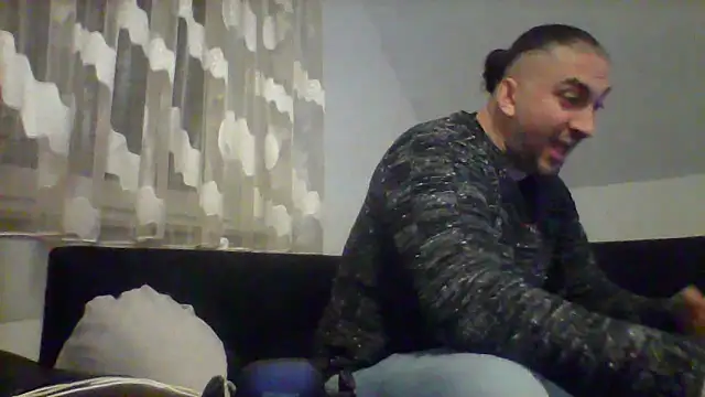 Snapshot of NewyorkDimi chatting on 03-06-25, 12:10 NewyorkDimi online show from 03-06-25, 12:10