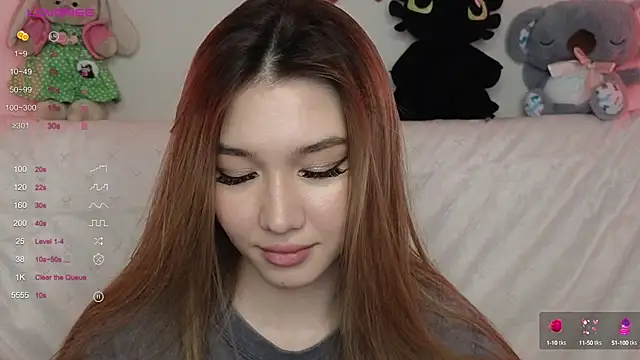 Snapshot of LuxuryGirl__ chatting on 03-03-25, 03:53 LuxuryGirl online show from 03-03-25, 03:53