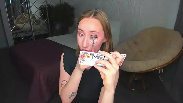 MelodyOfLovee online show from 12-24-24, 05:16