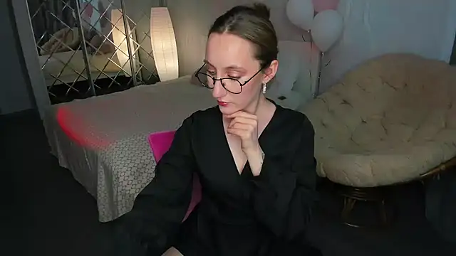 MelodyOfLovee online show from 02-15-25, 08:11