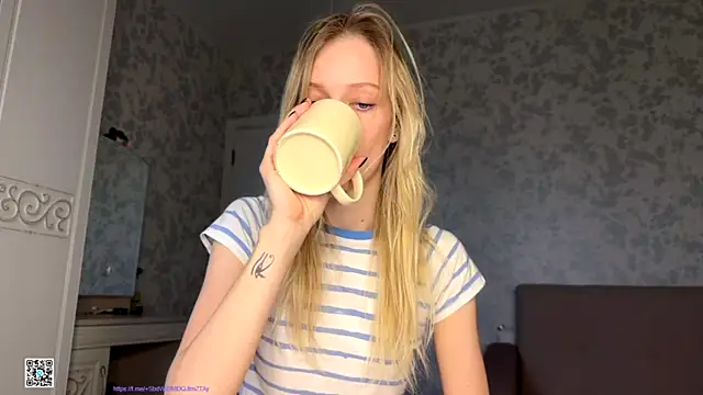 Evvie Summn1 online show from 10-11-25, 12:47