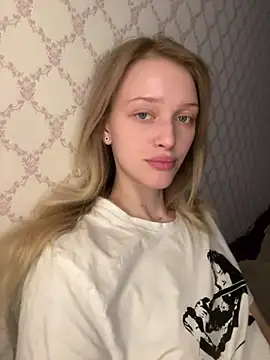 Evvie Summn1 online show from 04-23-26, 10:03