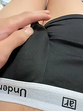 toooom845 online show from 10-10-25, 07:46