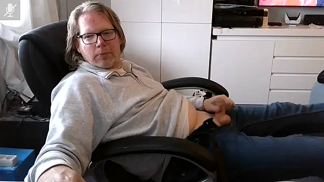 VSteph online show from 06-12-26, 04:17