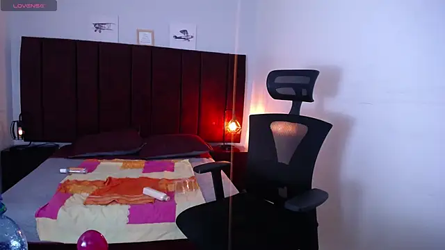 Zuzana21 online show from 03-01-25, 04:11