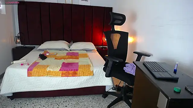 Zuzana21 online show from 03-03-25, 04:03