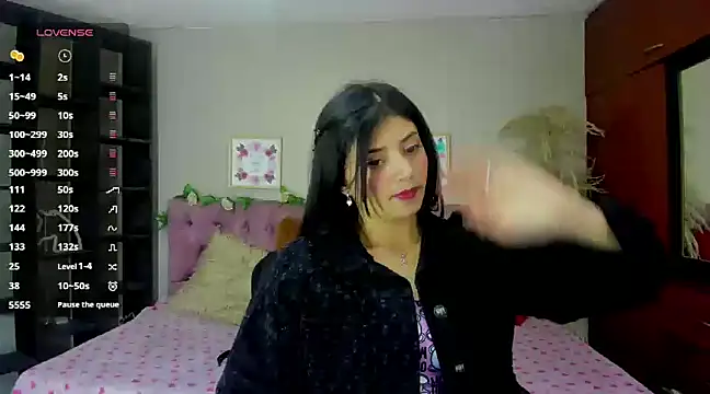 Lia Keen online show from 12-29-24, 08:26