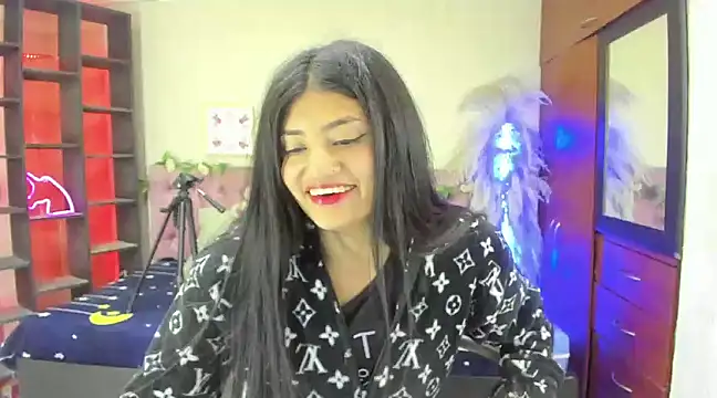 Lia Keen online show from 02-21-25, 08:16